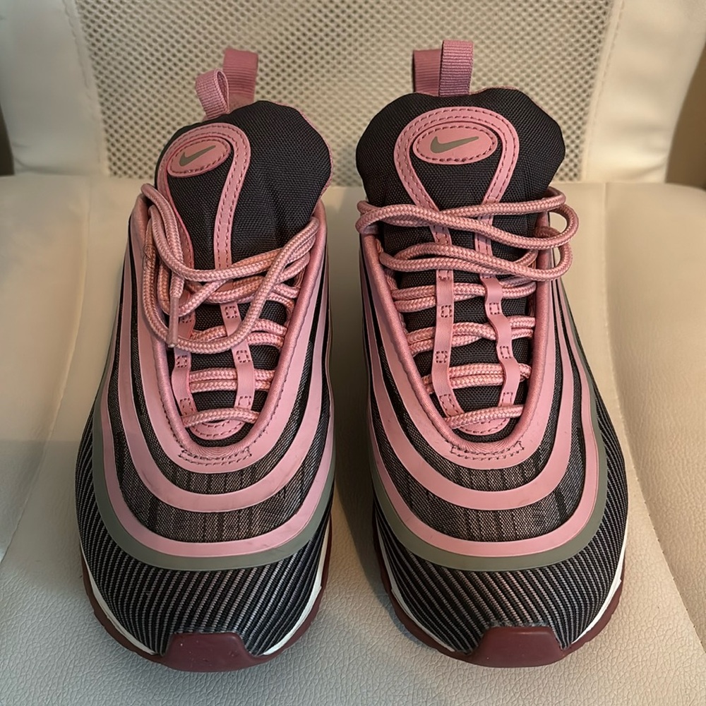 Pink/Gray Nike Air Max 97